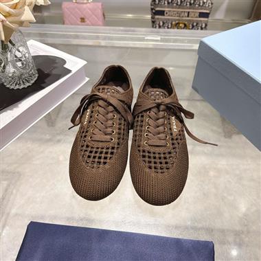 PRADA    2026新款女生休閒時尚鞋子