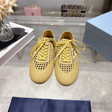 PRADA    2026新款女生休閒時尚鞋子