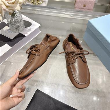 PRADA    2026新款女生休閒時尚鞋子
