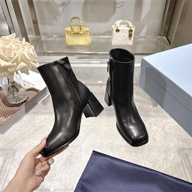 PRADA    2026新款女生休閒時尚鞋子