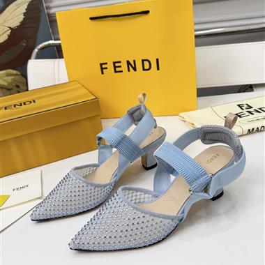 FENDI   2026新款女生休閒時尚鞋子