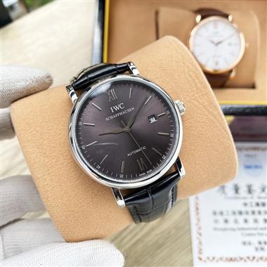 IWC    2026新款時尚休閒手錶    尺寸：40MM