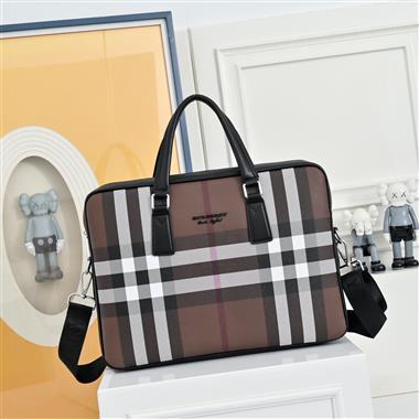 BURBERRY   2026新款男生時尚包包   尺寸：38x9x28CM
