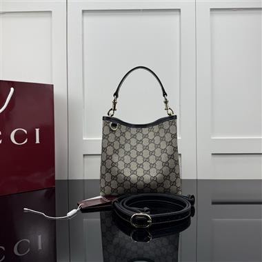 GUCCI   2026新款女生時尚包包   尺寸：19*18*11CM