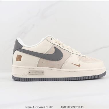 Nike Air Force 1 '07 空軍一號低幫板鞋