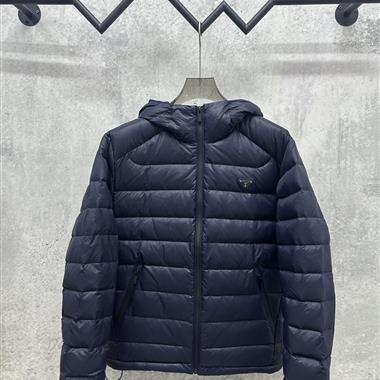 PRADA   2026秋冬新款羽絨服外套