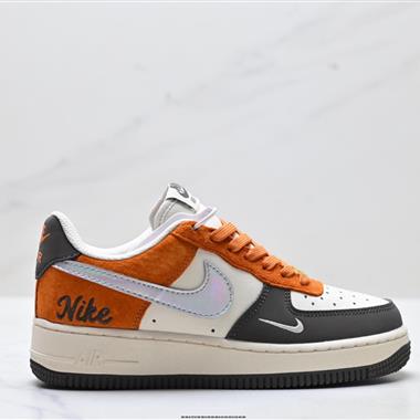 NIKE AIR FORCE 1‘07